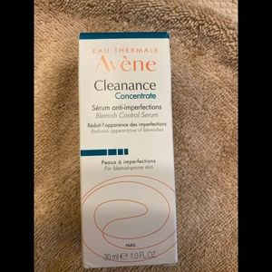 NIB Avene Concentrate Blemish Control Serum